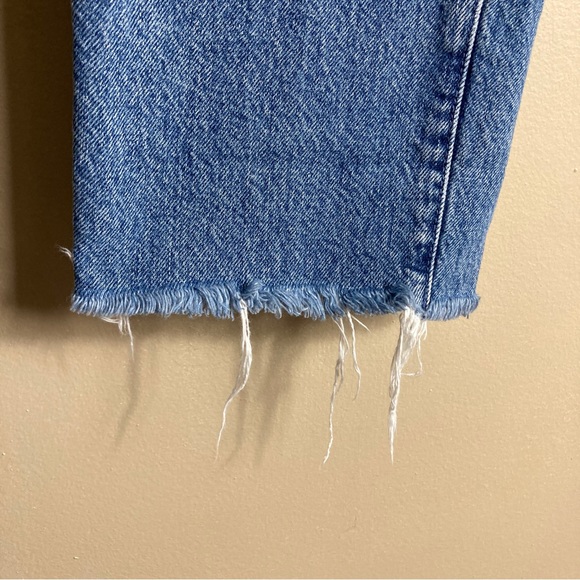 MOTHER Superior The Scrapper Cuff Ankle Jeans in Take Me Higher - Picture 10 of 16